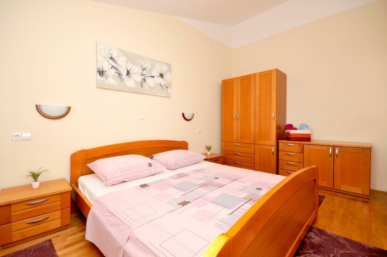 Apartman Beric Trogir Bagian luar foto
