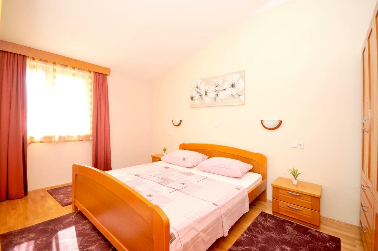 Apartman Beric Trogir Bagian luar foto