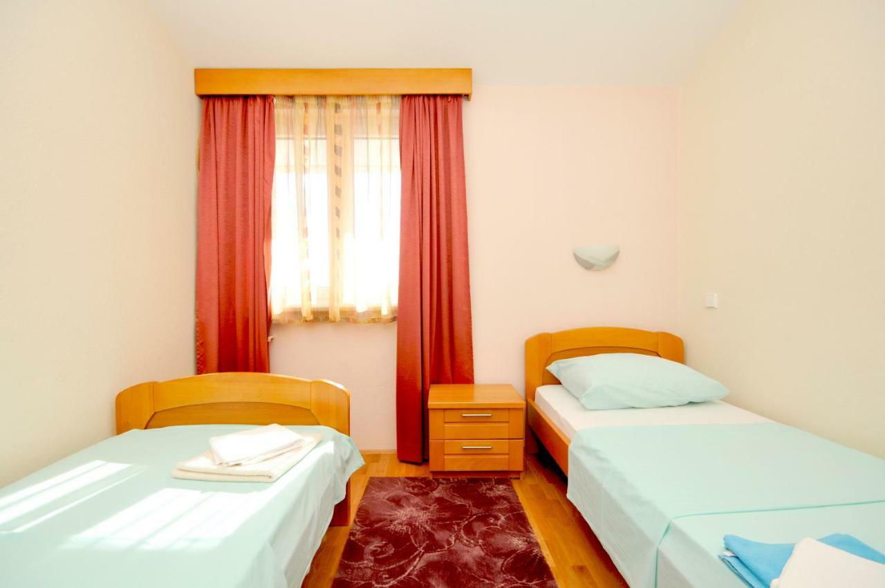 Apartman Beric Trogir Bagian luar foto
